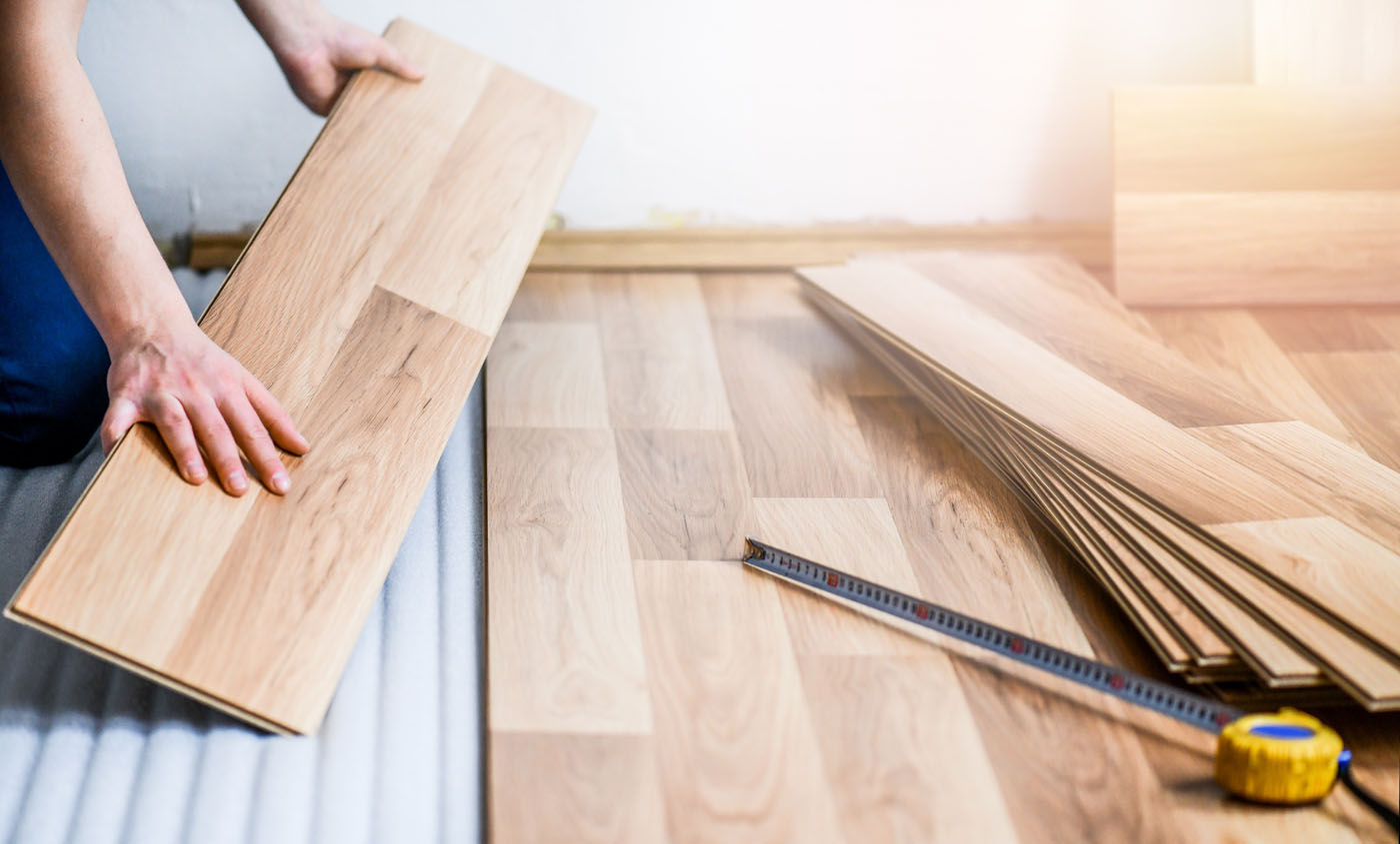Floor installation over underfloor heating